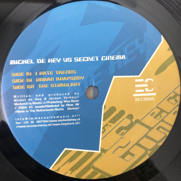 Michel De Hey Vs Secret Cinema - I Hate Trends | EC Records (EC 060) - 3