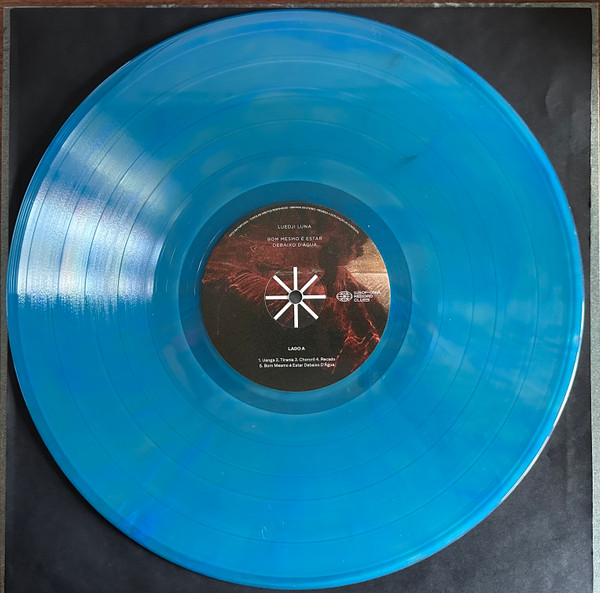 Luedji Luna - Bom Mesmo É Estar Debaixo D'Água | Lusofonia Record Club (LRC004) - 3 Luedji Luna - Bom Mesmo É Estar Debaixo D'Água | Lusofonia Record Club (LRC004) - 3