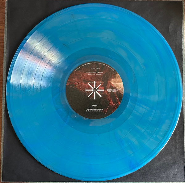 Luedji Luna - Bom Mesmo É Estar Debaixo D'Água | Lusofonia Record Club (LRC004) - 4 Luedji Luna - Bom Mesmo É Estar Debaixo D'Água | Lusofonia Record Club (LRC004) - 4