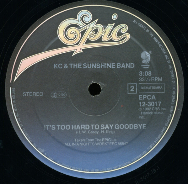 KC & The Sunshine Band - Give It Up / It's Too Hard To Say Goodbye | Epic (EPCA 12-3017) - 4