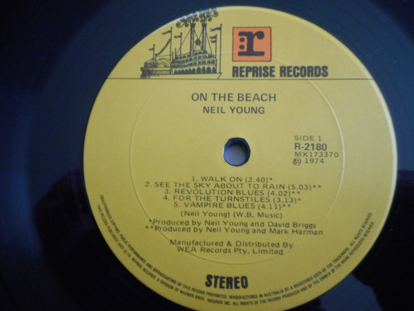 Neil Young - On The Beach | Reprise Records (R 2180) - 2
