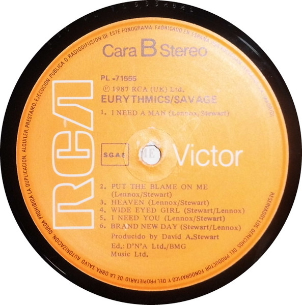 Eurythmics - Savage | RCA Victor (PL-71555) - 3