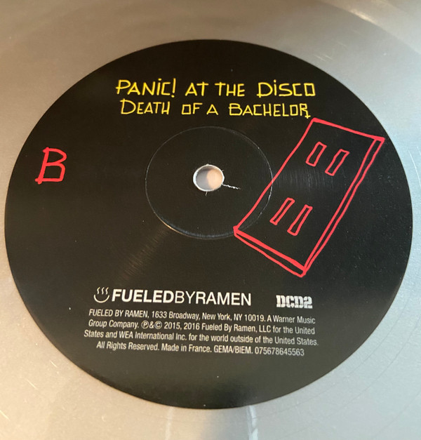 Panic! At The Disco - Death Of A Bachelor | Fueled By Ramen (075678645563) - 2 Panic! At The Disco - Death Of A Bachelor | Fueled By Ramen (075678645563) - 2