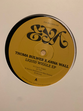 Anna Wall , Thoma Bulwer - Liquid Wiggle EP | EYA Records (EYA025) - 2 Anna Wall , Thoma Bulwer - Liquid Wiggle EP | EYA Records (EYA025) - 2