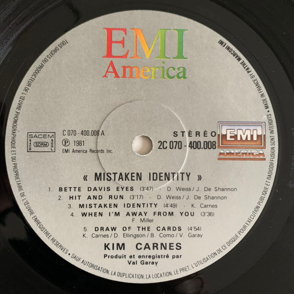 Kim Carnes - Mistaken Identity | EMI America (2C 070-400008) - 3