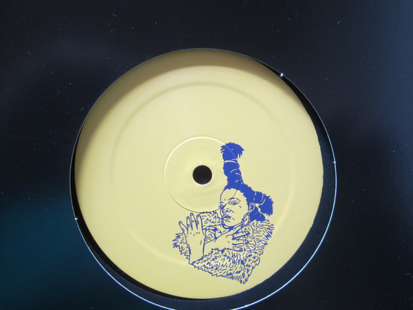 Lila Iké - Coming | Not On Label (32564 - 1A YHWH2021)