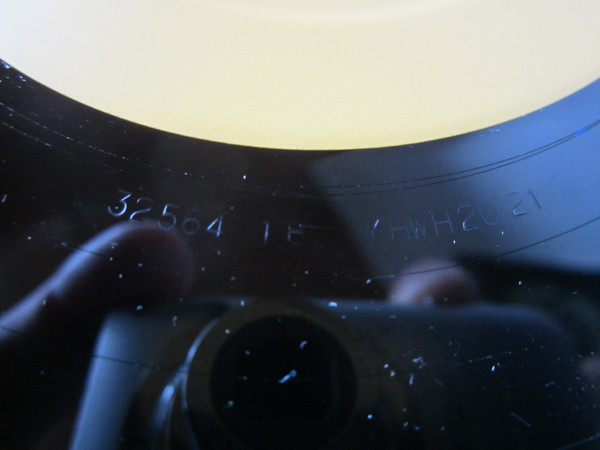 Lila Iké - Coming | Not On Label (32564 - 1A YHWH2021) - 3 Lila Iké - Coming | Not On Label (32564 - 1A YHWH2021) - 3