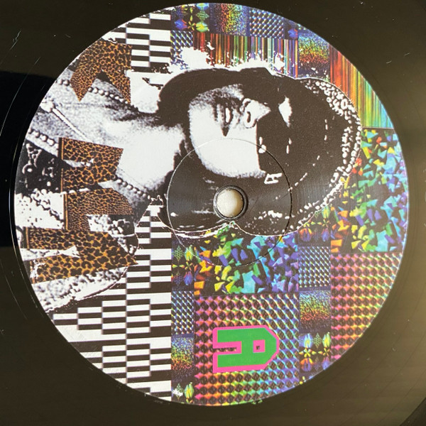 M.I.A. - Kala | XL Recordings (XLLP 281) - 3 M.I.A. - Kala | XL Recordings (XLLP 281) - 3