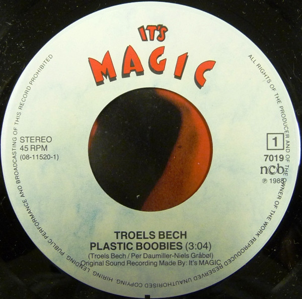 Troels Bech - Plastic Boobies / Tema Til Jorden Er Giftig | It's Magic (7019) - 3