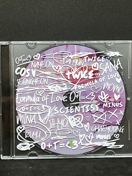 Twice - Formula Of Love: O+T=<3 | JYP Entertainment (JYPK 1309) - 4