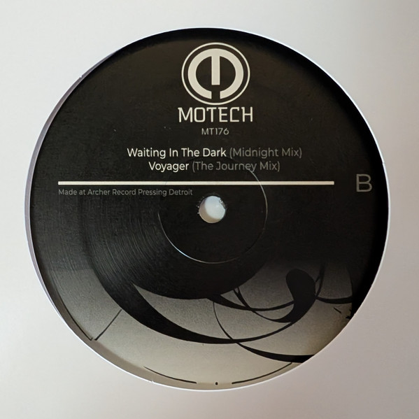 DJ 3000 - Waiting In The Dark EP | Motech (MT176) - 3