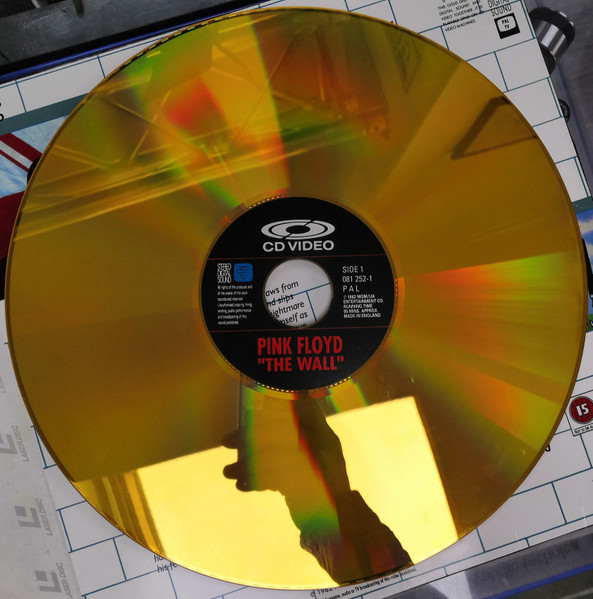 Pink Floyd - The Wall | PolyGram Music Video (081 252 1) - 4