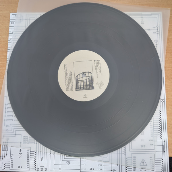 Hackney Electronica - Synaptic Shadows: A Journey Through The Circuit | Dark Entries (DE-338) - 4 Hackney Electronica - Synaptic Shadows: A Journey Through The Circuit | Dark Entries (DE-338) - 4