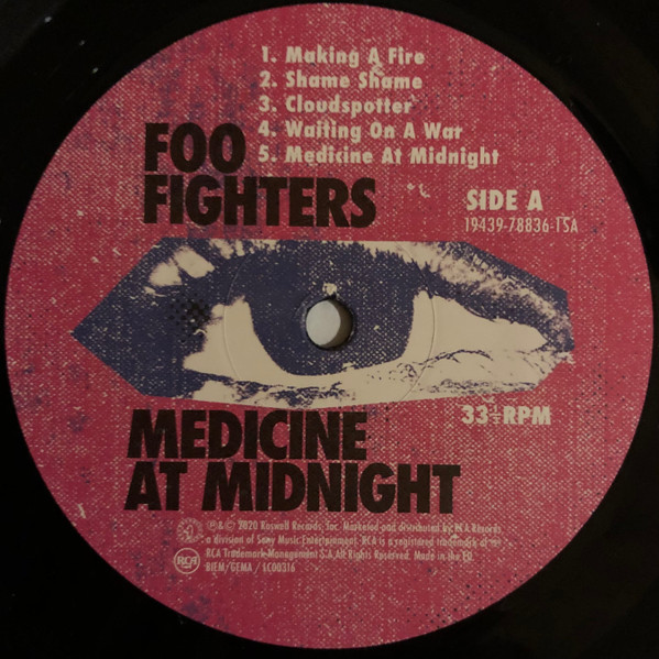 Foo Fighters - Medicine At Midnight | Roswell Records (19439-78836-1) - 3 Foo Fighters - Medicine At Midnight | Roswell Records (19439-78836-1) - 3