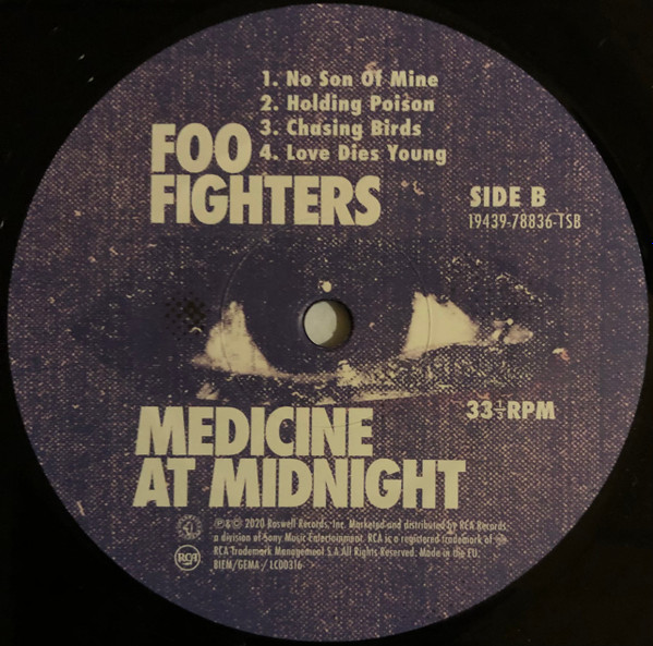 Foo Fighters - Medicine At Midnight | Roswell Records (19439-78836-1) - 4 Foo Fighters - Medicine At Midnight | Roswell Records (19439-78836-1) - 4