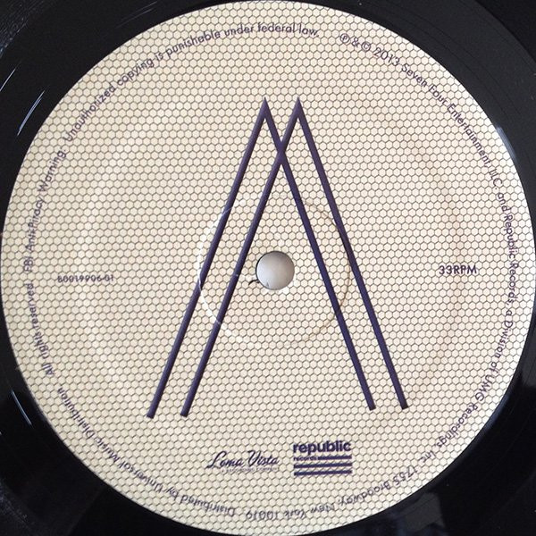 St. Vincent - St. Vincent | Loma Vista (B0019906-01) - main