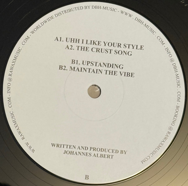 Johannes Albert - Hand In Hand EP | Housewax (HOUSEWAX037) - 2 Johannes Albert - Hand In Hand EP | Housewax (HOUSEWAX037) - 2