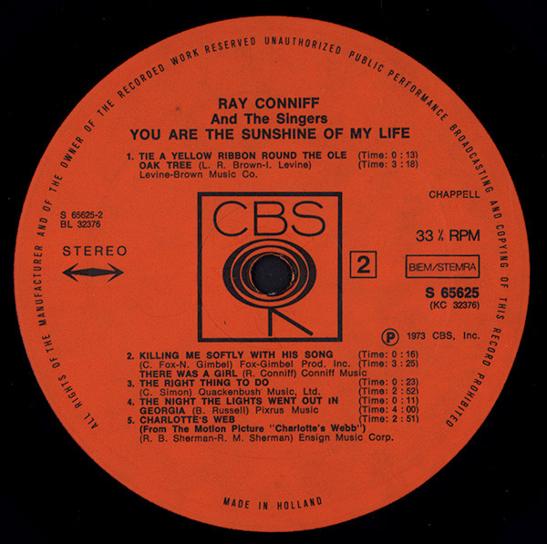 Ray Conniff And The Singers - You Are The Sunshine Of My Life | CBS (S 65625) - 4