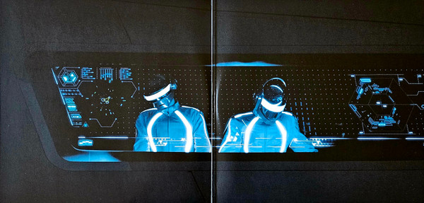Daft Punk - TRON: Legacy (Vinyl Edition Motion Picture Soundtrack) | Walt Disney Records (0050087502577) - 2 Daft Punk - TRON: Legacy (Vinyl Edition Motion Picture Soundtrack) | Walt Disney Records (0050087502577) - 2