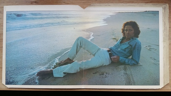 Gilbert O'Sullivan - A Stranger In My Own Backyard | MAM (MAM-SS 506) - 4