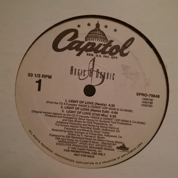 Angie & Debbie - Light Of Love | Capitol Records (SPRO-79848)