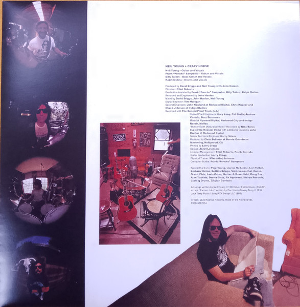 Neil Young + Crazy Horse - Ragged Glory - Smell The Horse | Reprise Records (093624882954) - 4 Neil Young + Crazy Horse - Ragged Glory - Smell The Horse | Reprise Records (093624882954) - 4