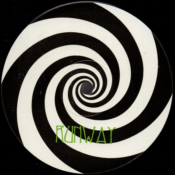 La Femme - Runway / Me Suive | Born Bad Records (BB147LP) - 4 La Femme - Runway / Me Suive | Born Bad Records (BB147LP) - 4