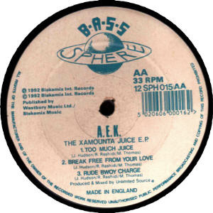 A.E.K. - The Xamounta Juice EP | Bass Sphere (12 SPH 015) - 2 A.E.K. - The Xamounta Juice EP | Bass Sphere (12 SPH 015) - 2