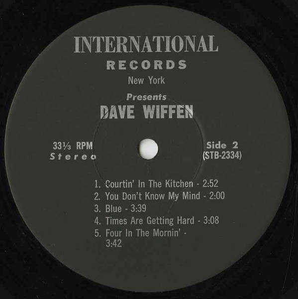 David Wiffen - Live At The Bunkhouse Coffeehouse | International Records (STB-2333) - 4 David Wiffen - Live At The Bunkhouse Coffeehouse | International Records (STB-2333) - 4