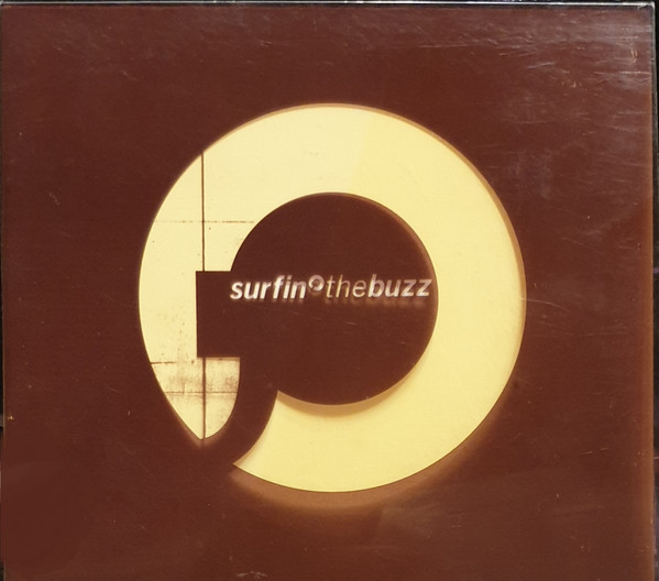 Various - Surfin The Buzz - Printemps / Eté 2001 | Universal (8340)