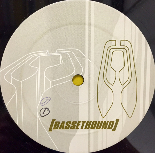 Mikael Jonasson - In The Closet E.P. | Bassethound Records (BH014) - 2