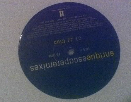 Enrique Iglesias - Escape (Remixes) | Interscope Records (ESCAPE 1) - 2 Enrique Iglesias - Escape (Remixes) | Interscope Records (ESCAPE 1) - 2