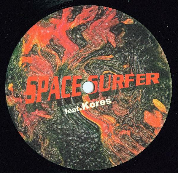 DJ Spacesurfer Feat. Cores - Kill | Unsubmissive Records (USM-007-6) - 2 DJ Spacesurfer Feat. Cores - Kill | Unsubmissive Records (USM-007-6) - 2