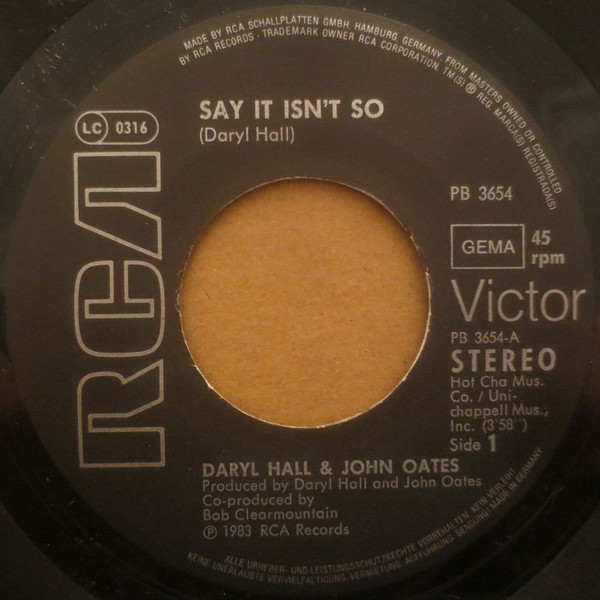 Daryl Hall & John Oates - Say It Isn't So / Kiss On My List | RCA (PB 3654) - 3