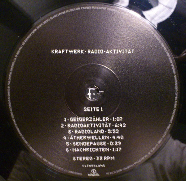 Kraftwerk - Radio-Aktivität | Kling Klang (50999 6 99587 1 7) - 2