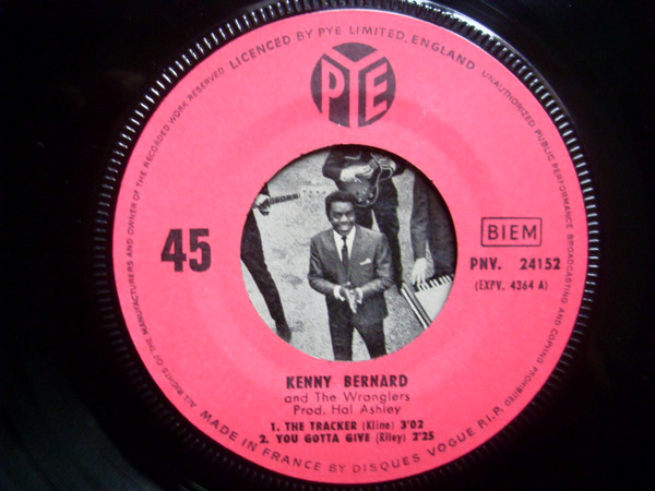 Kenny Bernard / The Imp-Acts - The Tracker | Pye Records (PNV. 24152) - 3