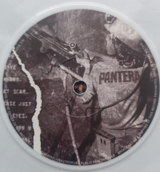 Pantera - 5 Minutes Alone / The Badge | EastWest Records America (7567-98293-7) - 3 Pantera - 5 Minutes Alone / The Badge | EastWest Records America (7567-98293-7) - 3