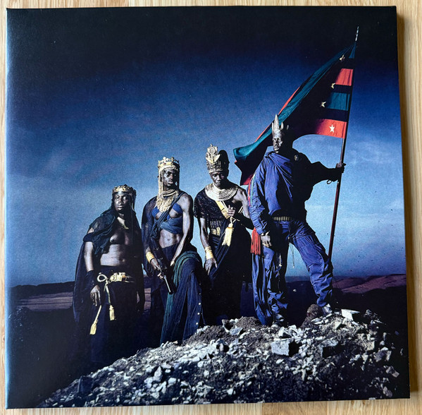 Pa Salieu - Afrikan Alien | Warner Records (5021732538321) - 2 Pa Salieu - Afrikan Alien | Warner Records (5021732538321) - 2