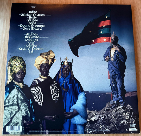 Pa Salieu - Afrikan Alien | Warner Records (5021732538321) - 3 Pa Salieu - Afrikan Alien | Warner Records (5021732538321) - 3