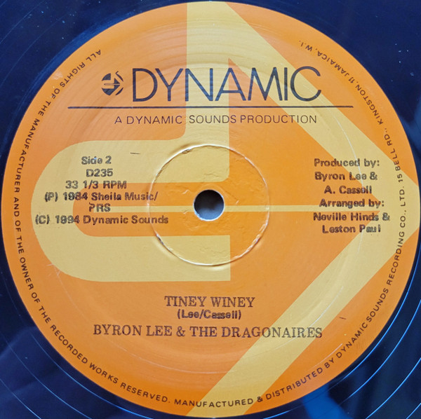 Oscar Benjamin / Byron Lee / Byron Lee And The Dragonaires - Love How Ya Winning / Tiny Winey | Dynamic Sounds (D235) - 2