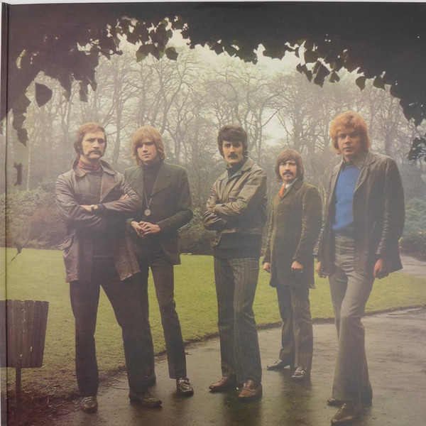 The Moody Blues - On The Threshold Of A Dream | Deram (672 263-5) - 4