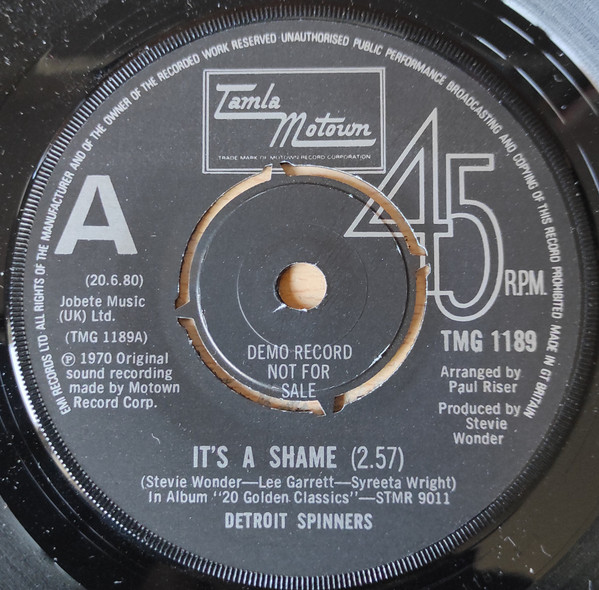 Spinners - It's A Shame | Tamla Motown (TMG 1189)