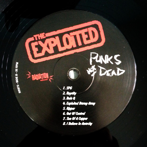 The Exploited - Punks Not Dead | Radiation Reissues (RRS72) - 4