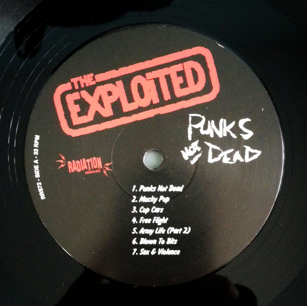 The Exploited - Punks Not Dead | Radiation Reissues (RRS72) - 3