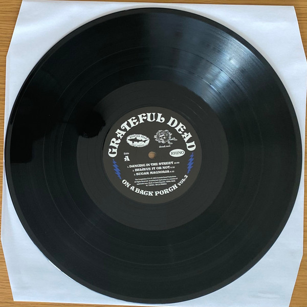 The Grateful Dead - On A Back Porch, Vol. 2 | Rhino Records (R1 728363) - 3