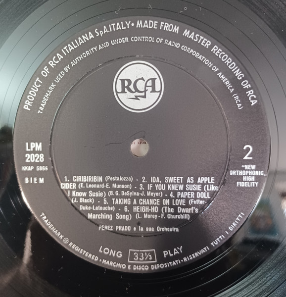 Perez Prado And His Orchestra - Pops And Prado | RCA Victor (LPM-2028) - 4