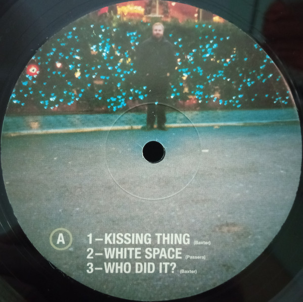 Kitty Bronx - Looking For A Bat EP | Junior (BRG 005) - 3