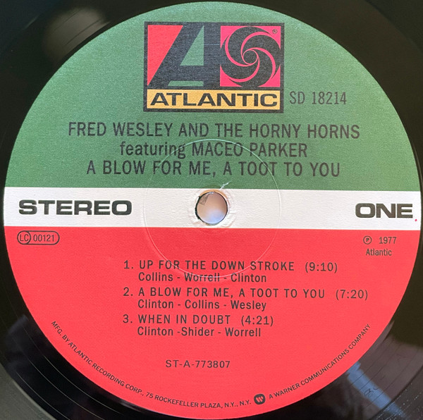 Fred Wesley & The Horny Horns Featuring Maceo Parker - A Blow For Me, A Toot To You | Speakers Corner Records (SD 18214) - 4