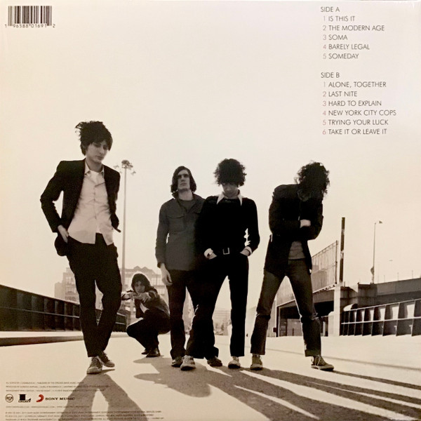 The Strokes - Is This It | RCA (19658801691) - 2 The Strokes - Is This It | RCA (19658801691) - 2