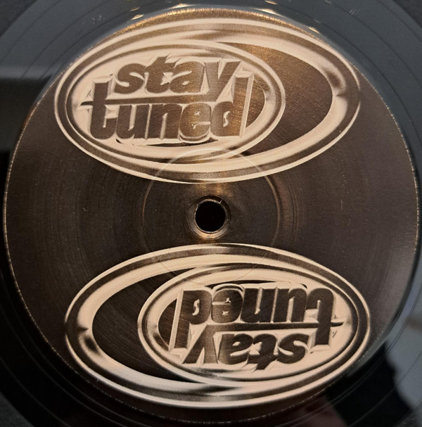 Essenseless - I'm In Love With You | Stay Tuned Recordings (DMD ST 007-1)